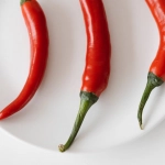 Яркий игровой автомат Hot Chilli с красными перчиками и бонусами