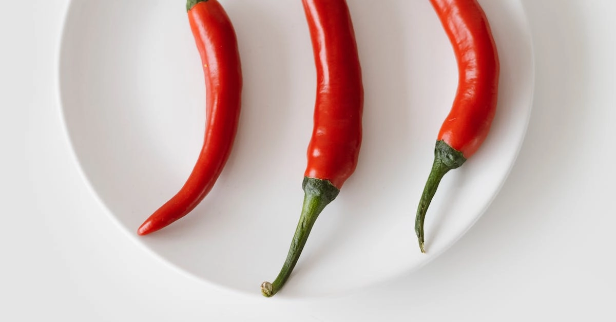 Яркий игровой автомат Hot Chilli с красными перчиками и бонусами